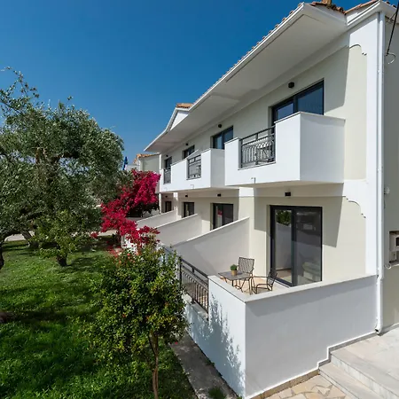 Dannas Boutique & * Tsilivi (Zakynthos)